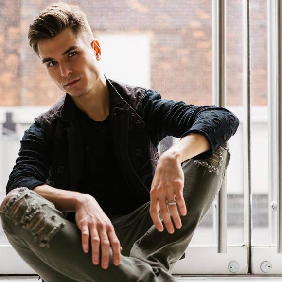 Meet your Posher, Eka - Picture 1 of 1